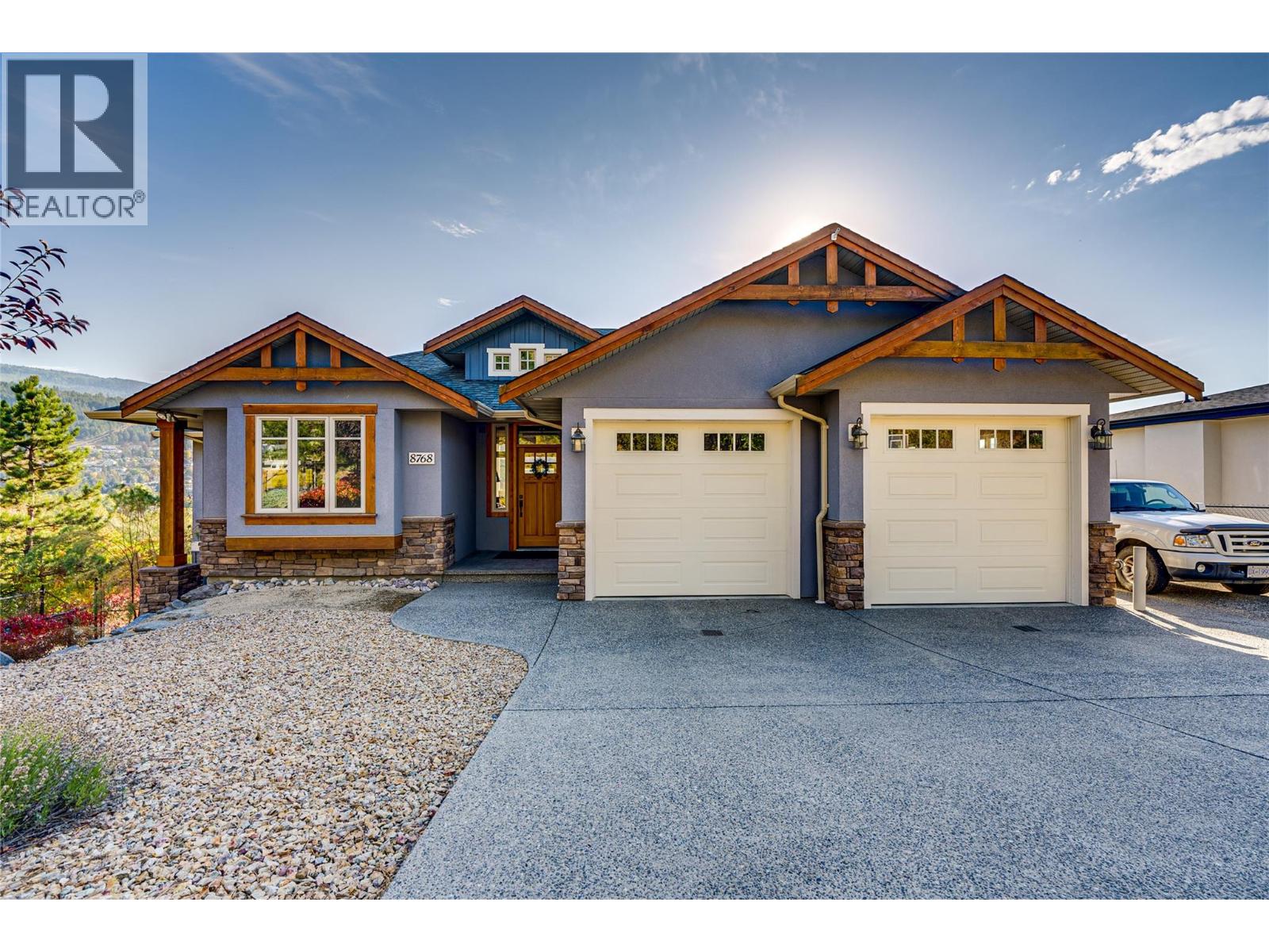 8768 Cortland Place, Coldstream, British Columbia