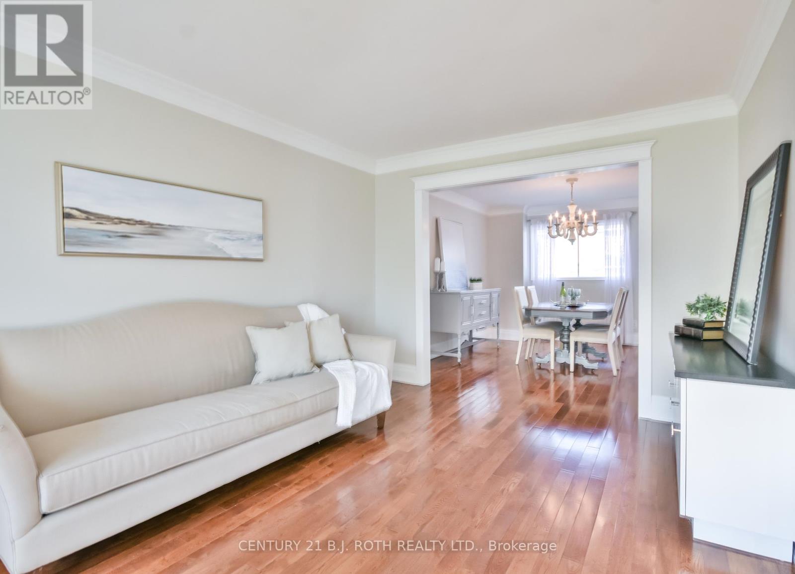 25 Keats Drive, Barrie, Ontario  L4N 6C9 - Photo 7 - S12460109