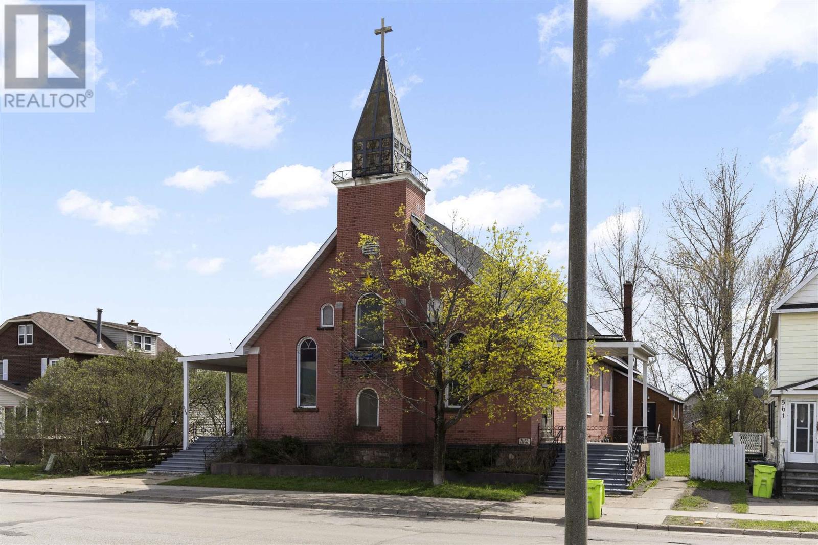 549 Cathcart St, Sault Ste. Marie, Ontario  P6A 1G6 - Photo 3 - SM251694