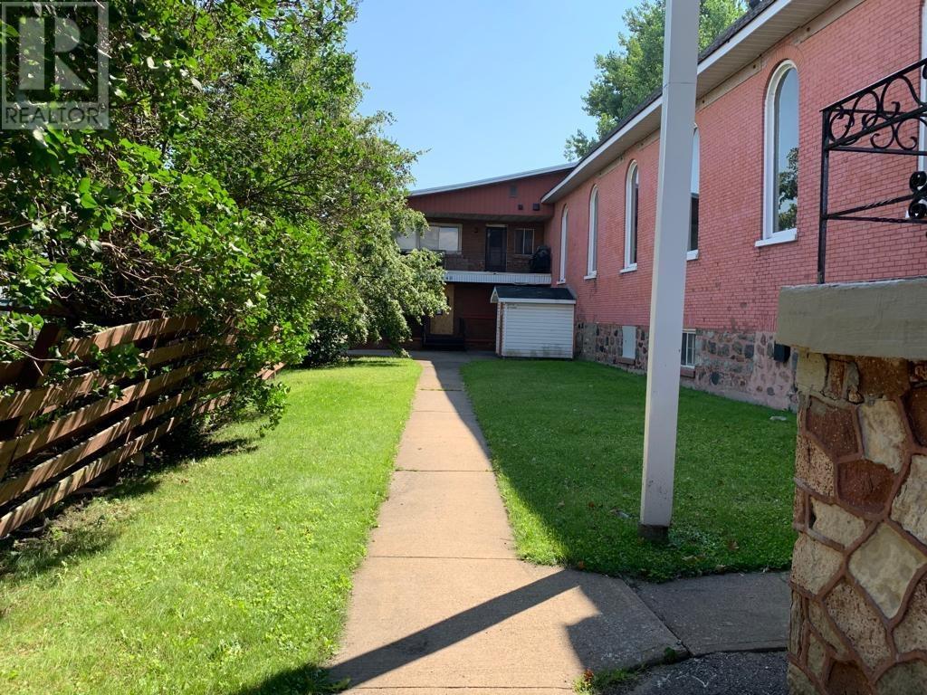 549 Cathcart St, Sault Ste. Marie, Ontario  P6A 1G6 - Photo 4 - SM251694