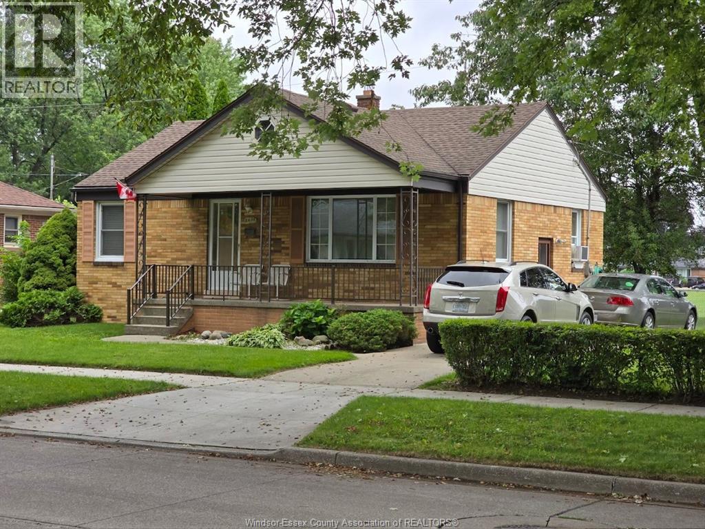 MLS# 25025974: 2678 RANDOLPH AVENUE, Windsor, Canada