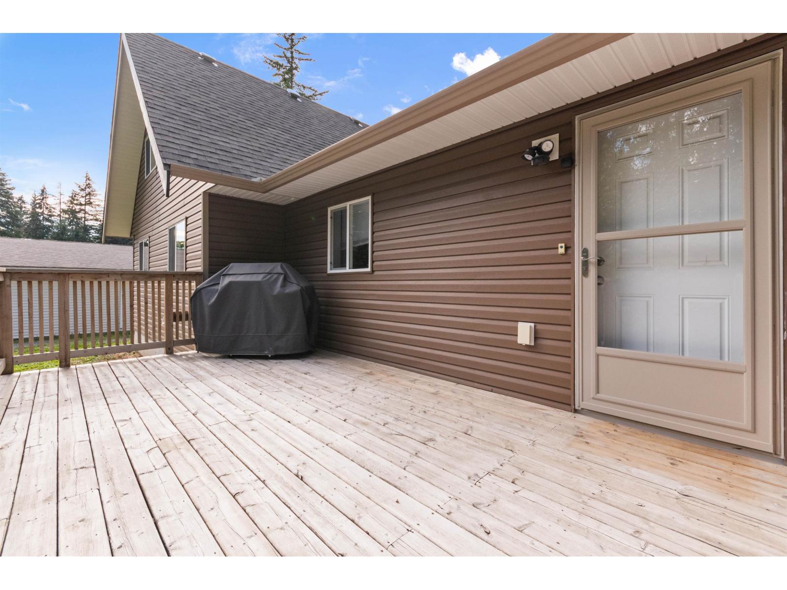 26542 Reynolds Road, Yale 