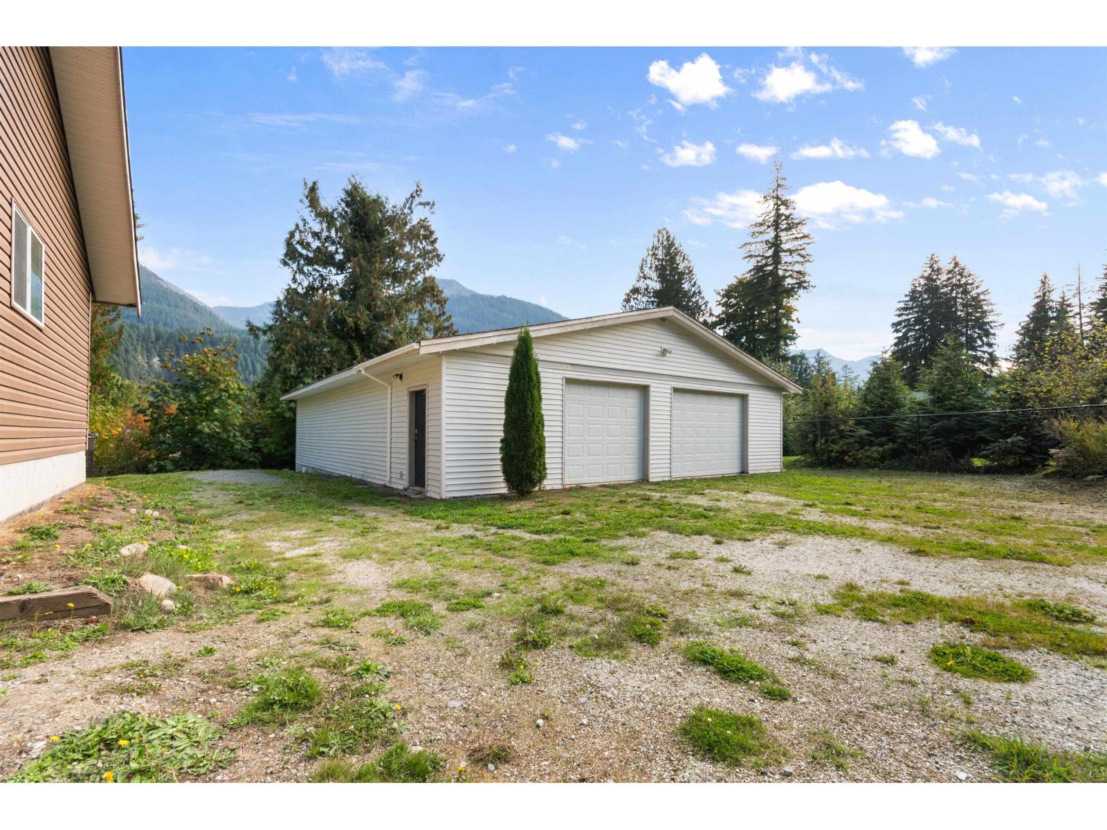 26542 Reynolds Road, Yale 