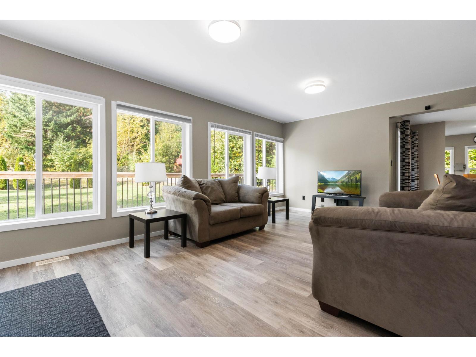 26542 Reynolds Road, Yale 