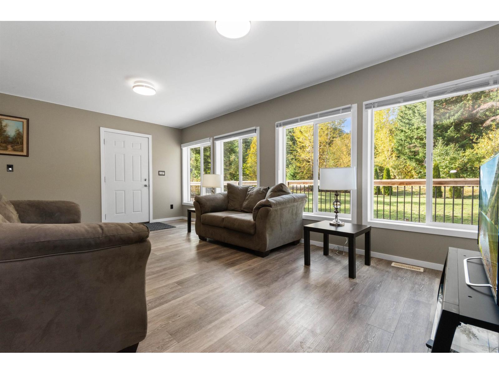 26542 Reynolds Road, Yale 