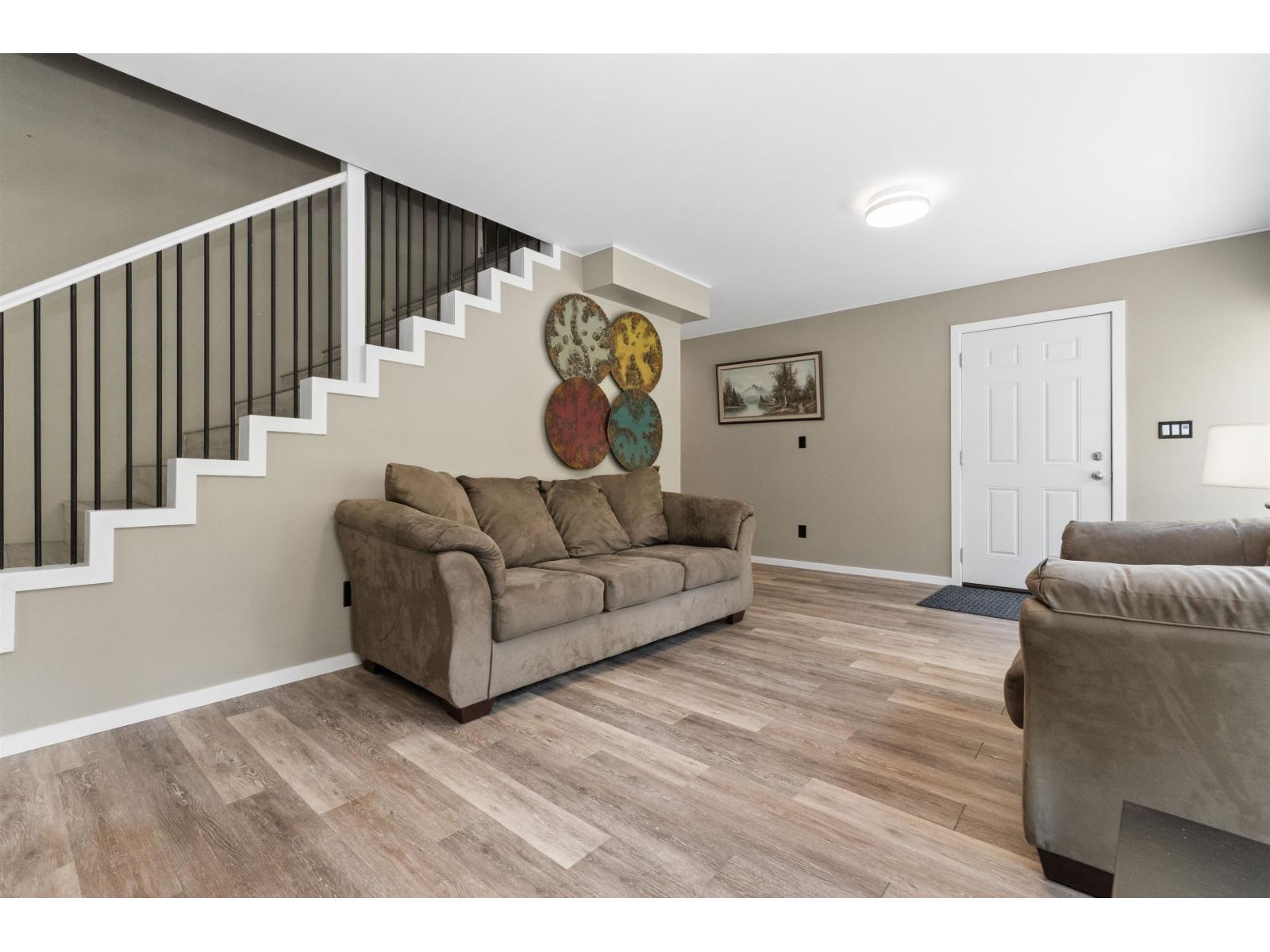 26542 Reynolds Road, Yale 