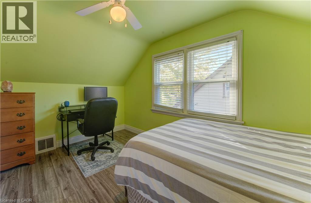 406 Ephraim Street, Kitchener, Ontario  N2B 2C2 - Photo 19 - 40778586