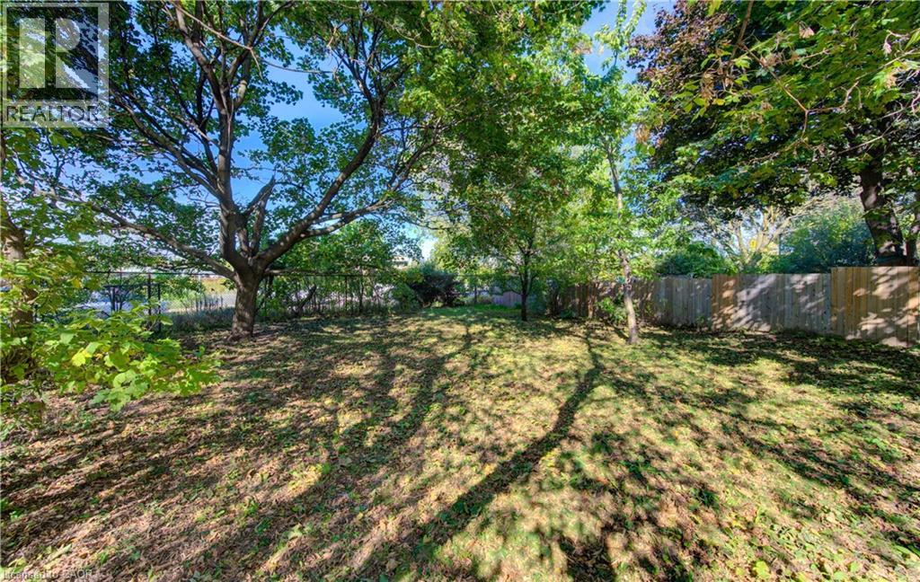 406 Ephraim Street, Kitchener, Ontario  N2B 2C2 - Photo 30 - 40778586