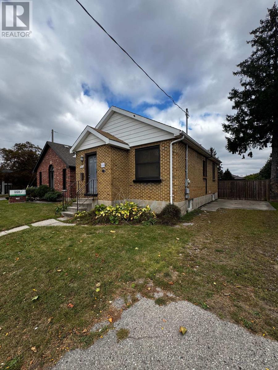 900 Adelaide Street N, London East, Ontario  N5Y 2M5 - Photo 2 - X12460484