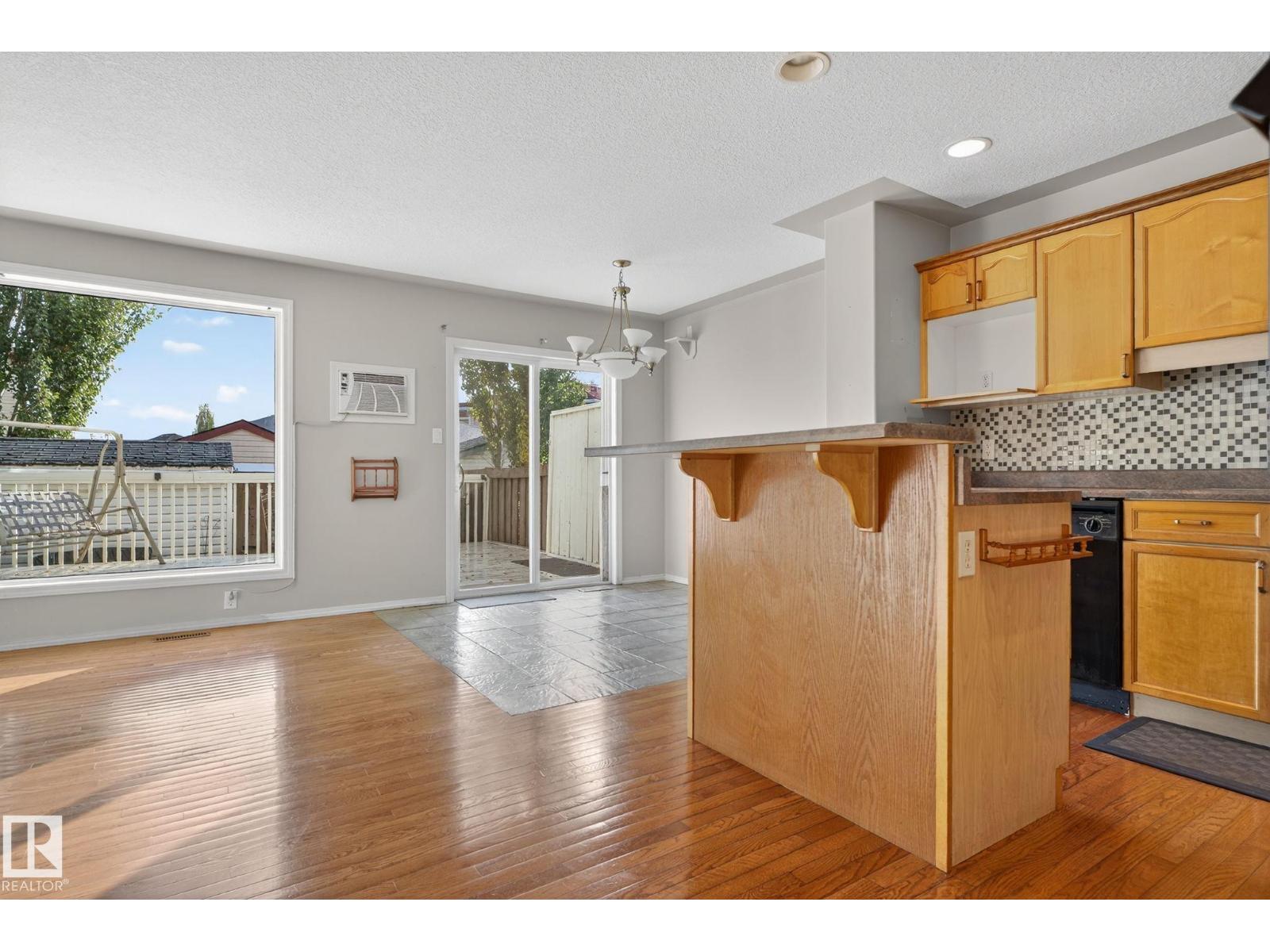 16013 90 St Nw, Edmonton, Alberta  T5Z 3P6 - Photo 10 - E4461976
