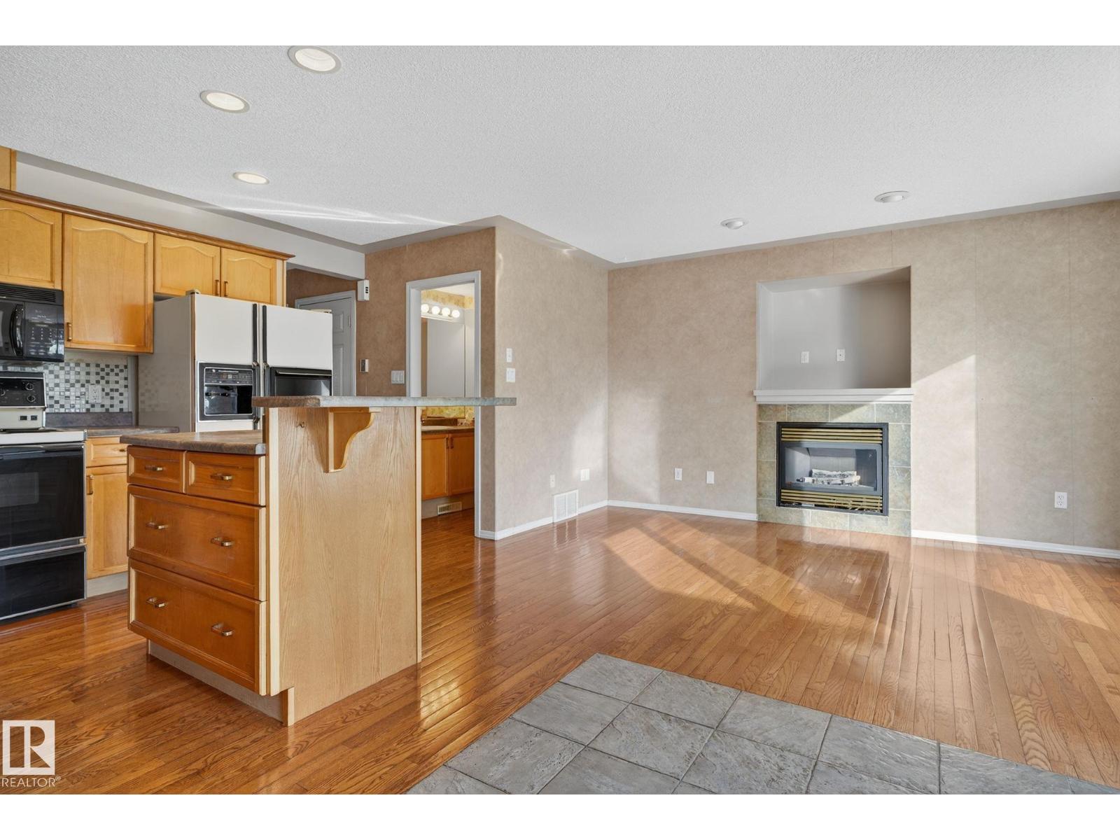 16013 90 St Nw, Edmonton, Alberta  T5Z 3P6 - Photo 11 - E4461976