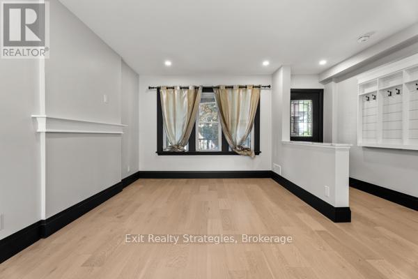 105 Rothsay Avenue, Hamilton, Ontario  L8M 3G3 - Photo 8 - X12460538