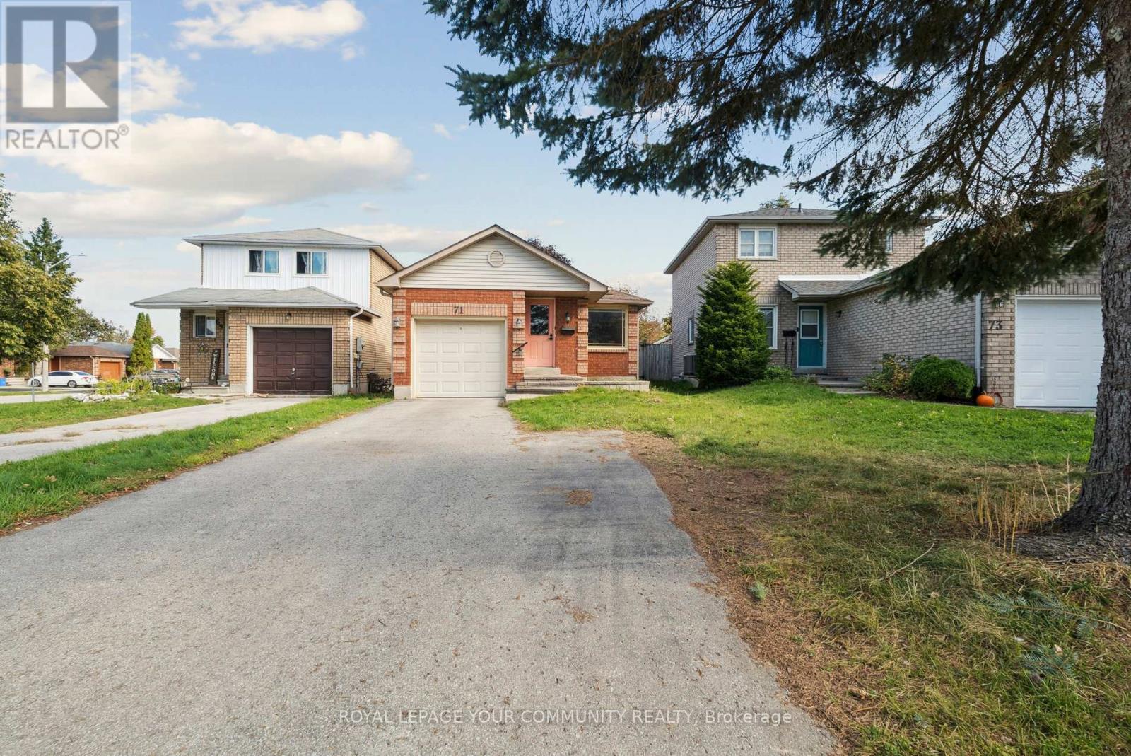 71 Geddes Crescent, Barrie, Ontario  L4N 7B1 - Photo 3 - S12460239