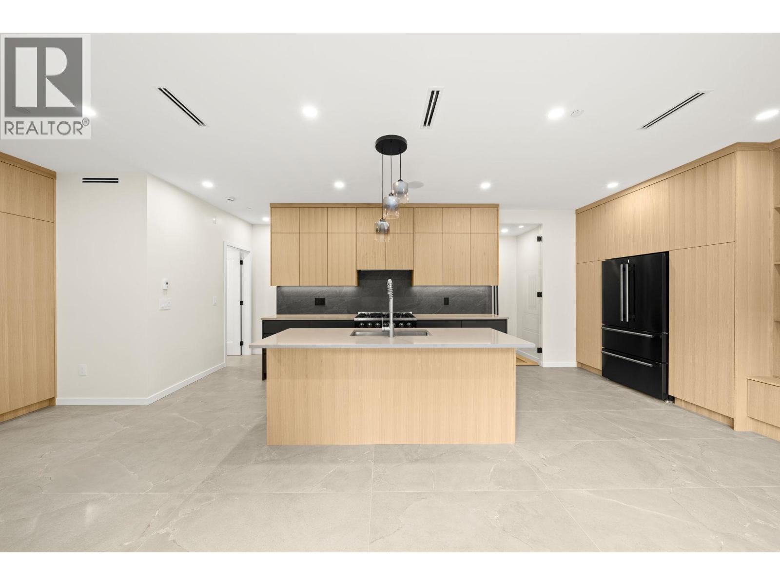 1 2091 E 20th Avenue, Vancouver, British Columbia  V5N 2L1 - Photo 5 - R3057854