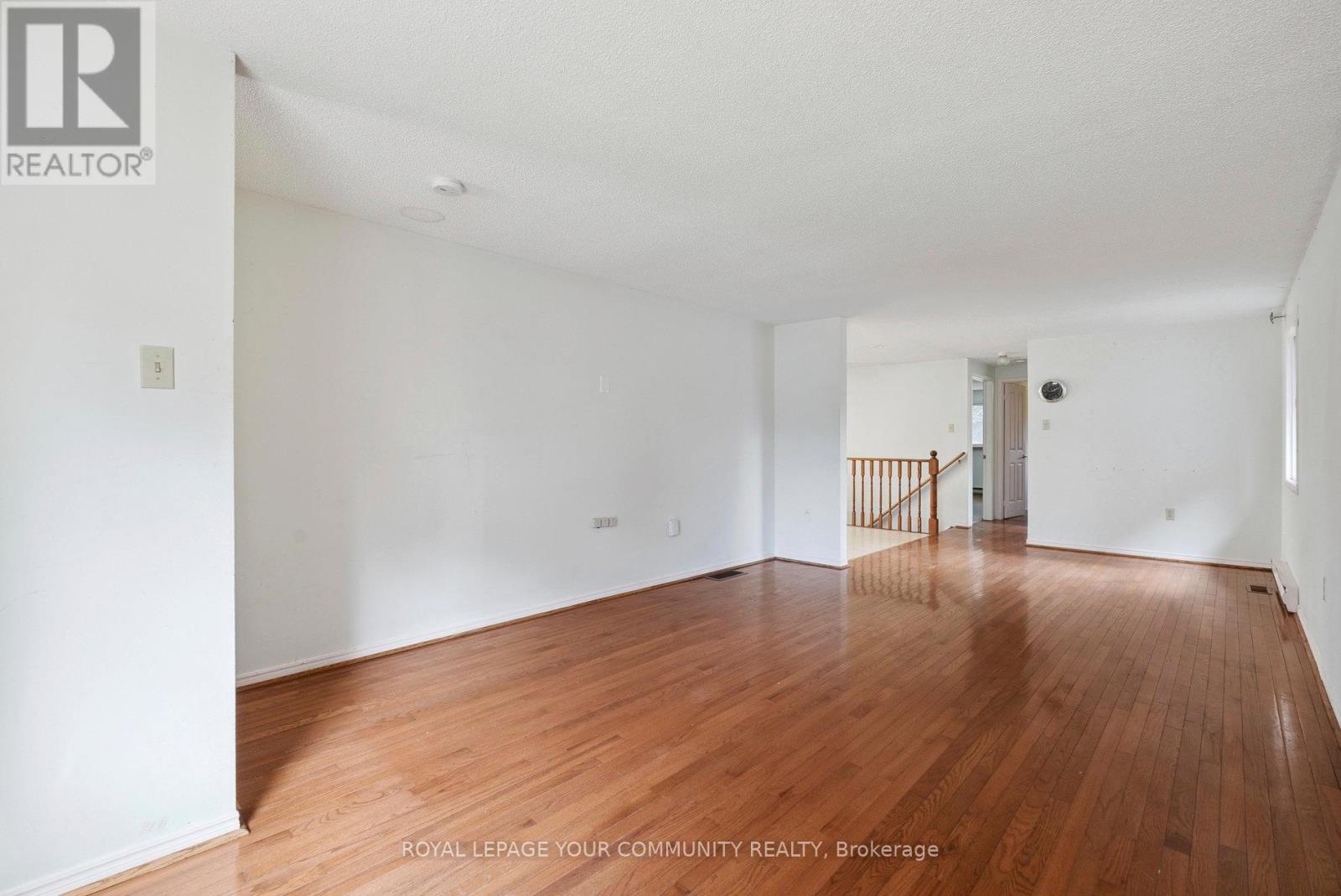 71 Geddes Crescent, Barrie, Ontario  L4N 7B1 - Photo 6 - S12460239