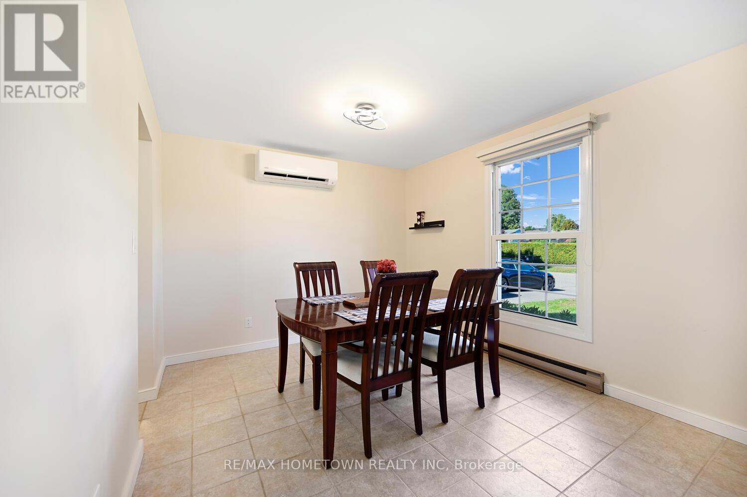 1311 Vista Drive, Brockville, Ontario  K6V 6G2 - Photo 6 - X12460488