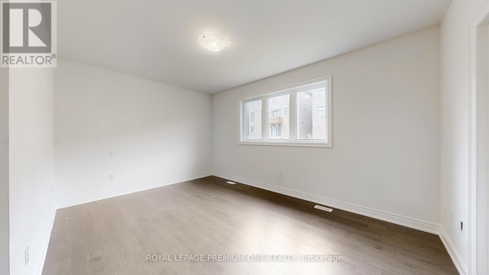 32 James Walker Avenue, Caledon, Ontario  L7C 0H1 - Photo 27 - W12452781