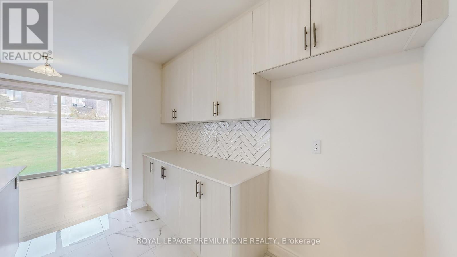 32 James Walker Avenue, Caledon, Ontario  L7C 0H1 - Photo 15 - W12452781