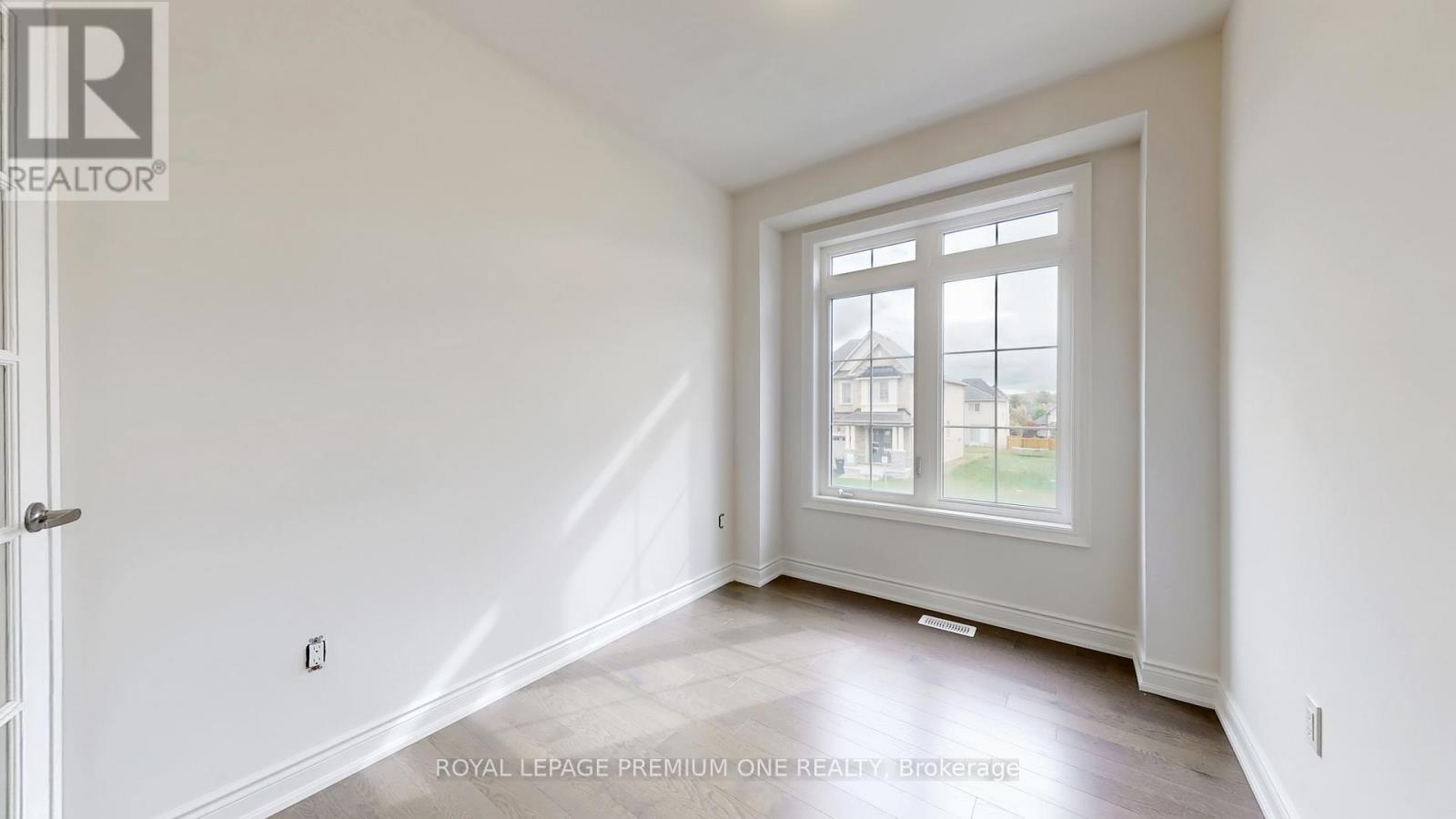 32 James Walker Avenue, Caledon, Ontario  L7C 0H1 - Photo 19 - W12452781
