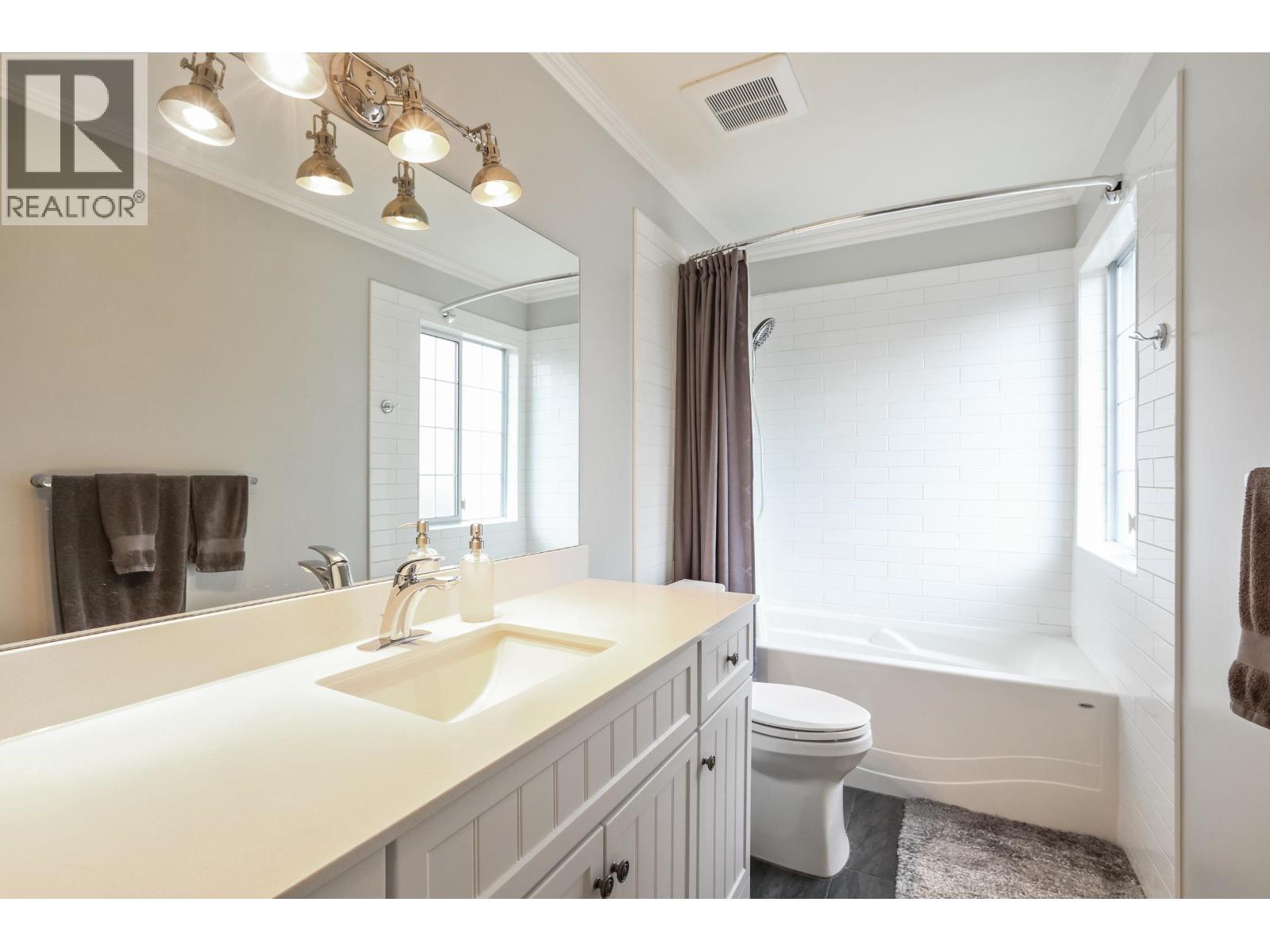 1076 Clements Avenue, North Vancouver, British Columbia  V7R 2L4 - Photo 18 - R3057848