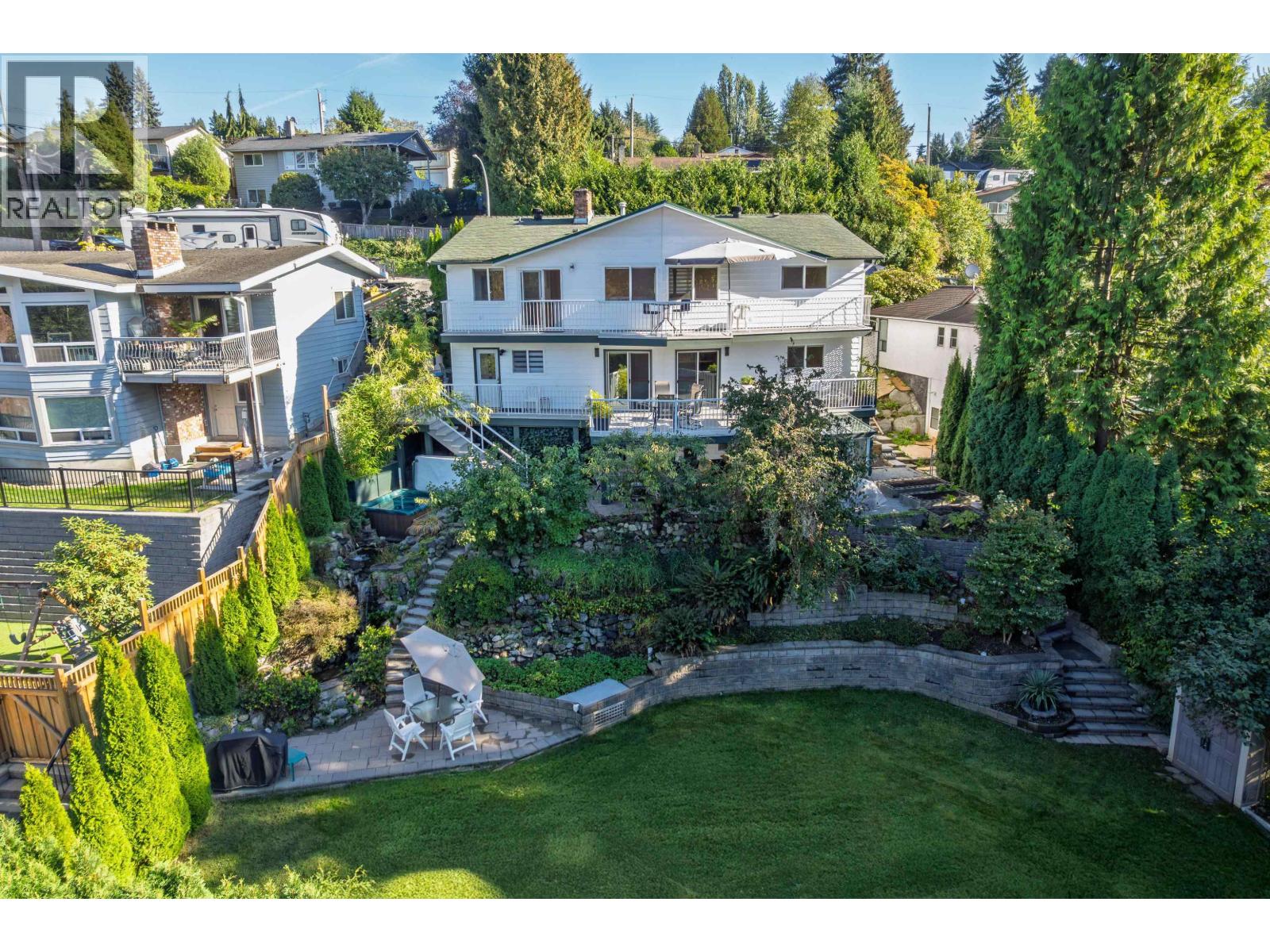 1496 MARY HILL LANE, port coquitlam, British Columbia