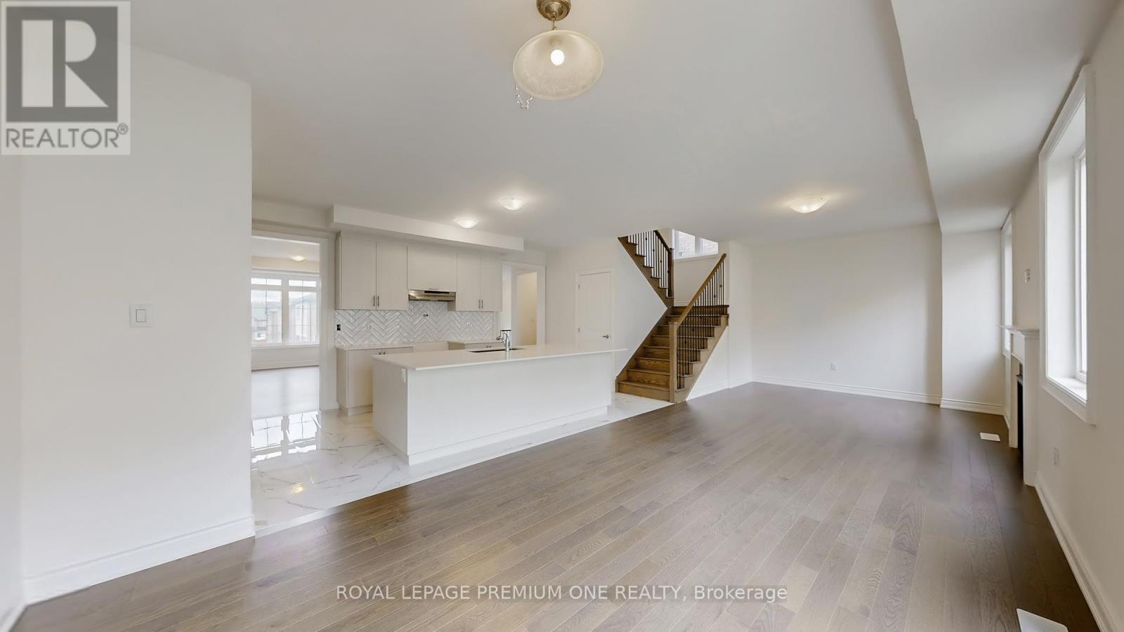 32 James Walker Avenue, Caledon, Ontario  L7C 0H1 - Photo 8 - W12452781