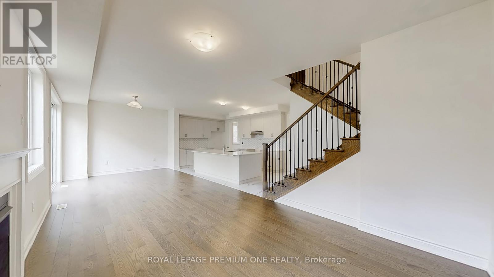 32 James Walker Avenue, Caledon, Ontario  L7C 0H1 - Photo 7 - W12452781