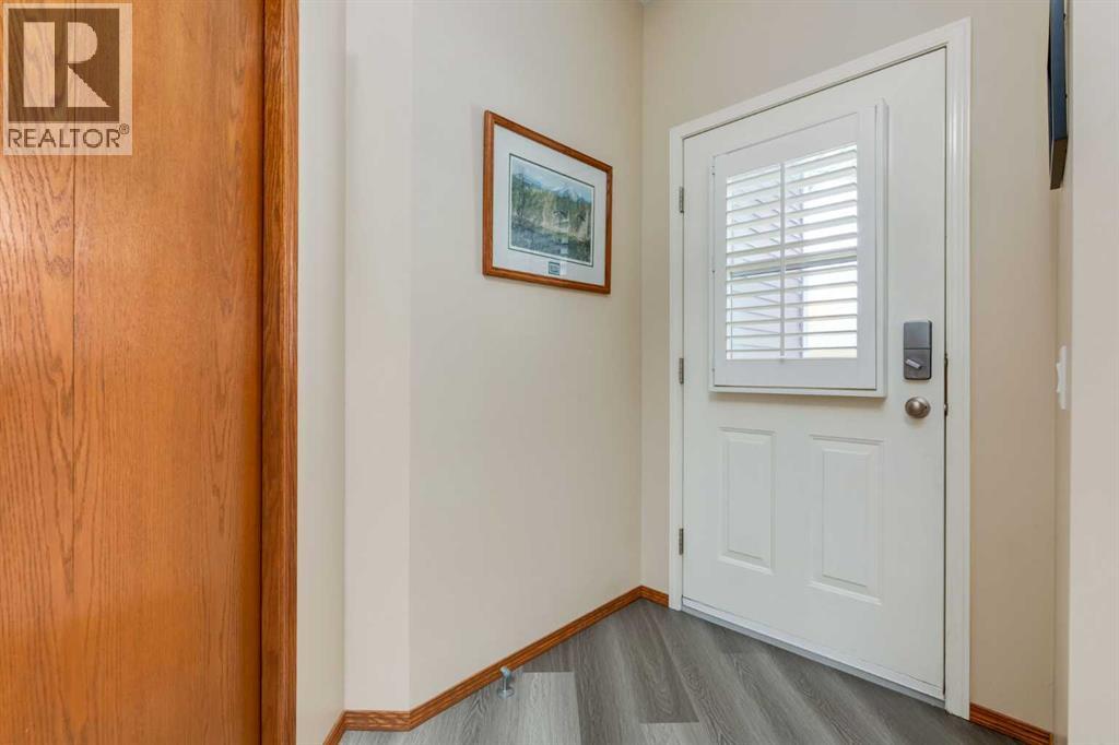 258 Millview Gardens Sw, Calgary, Alberta  T2Y 4A7 - Photo 3 - A2262696