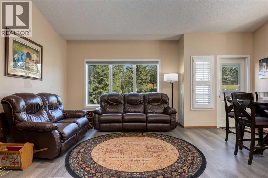 258 Millview Gardens Sw, Calgary, Alberta  T2Y 4A7 - Photo 7 - A2262696