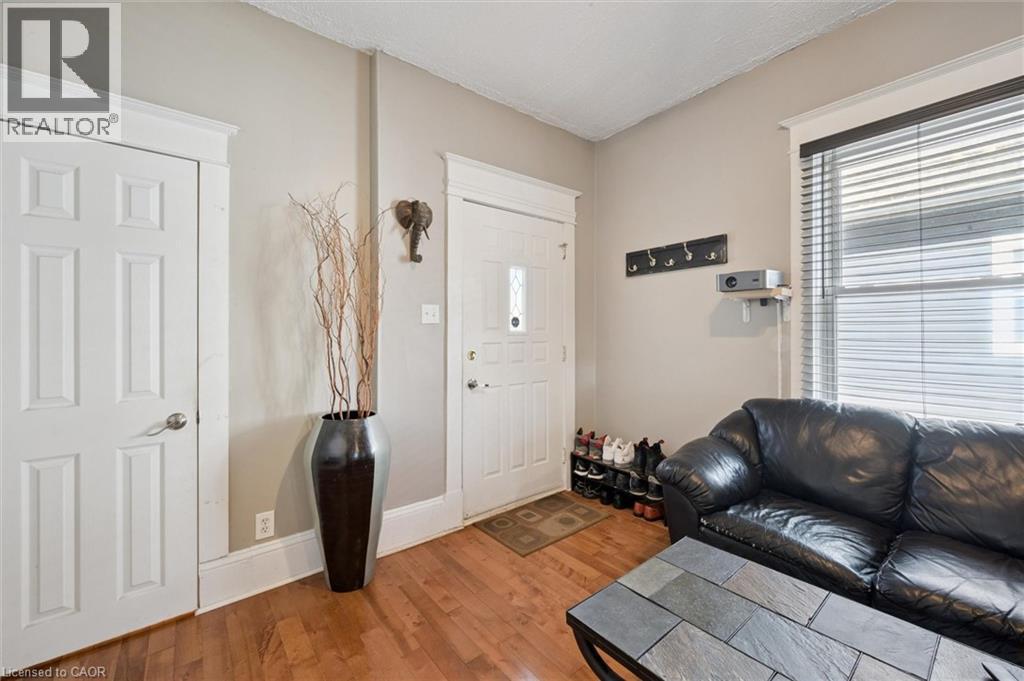 11 Stanley Street, Cambridge, Ontario  N1S 2A5 - Photo 4 - 40778387