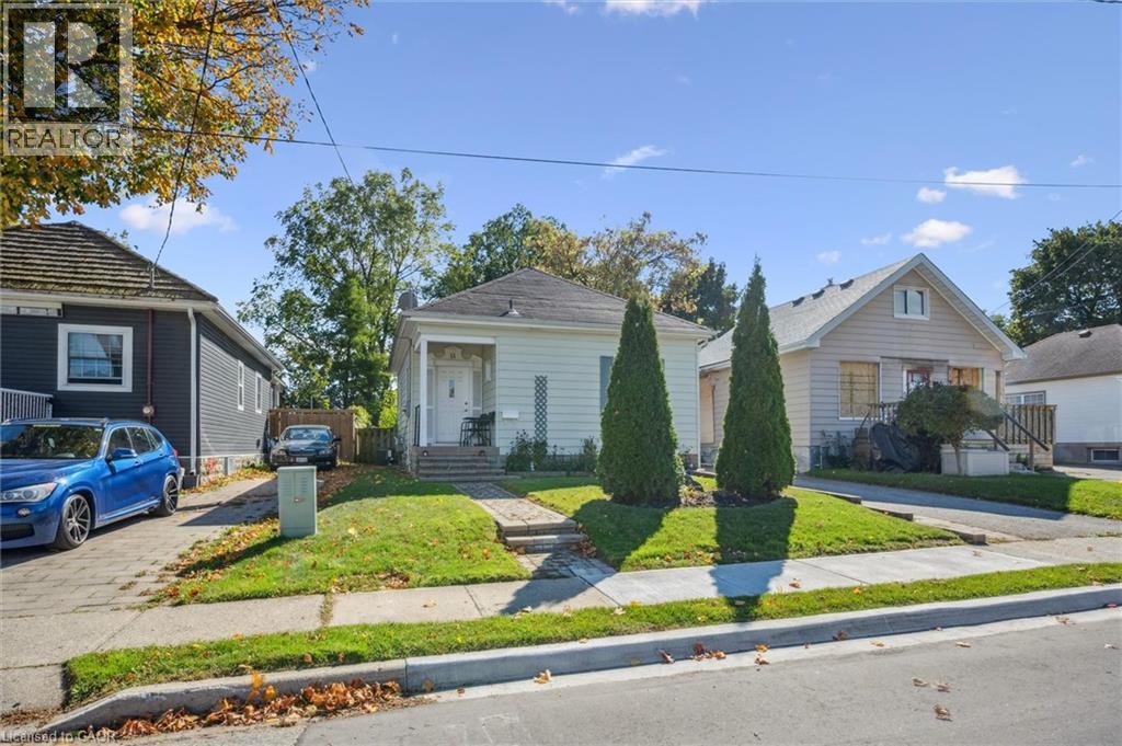 11 Stanley Street, Cambridge, Ontario  N1S 2A5 - Photo 1 - 40778387