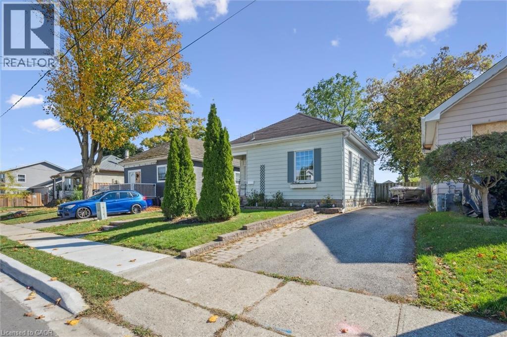 11 Stanley Street, Cambridge, Ontario  N1S 2A5 - Photo 2 - 40778387