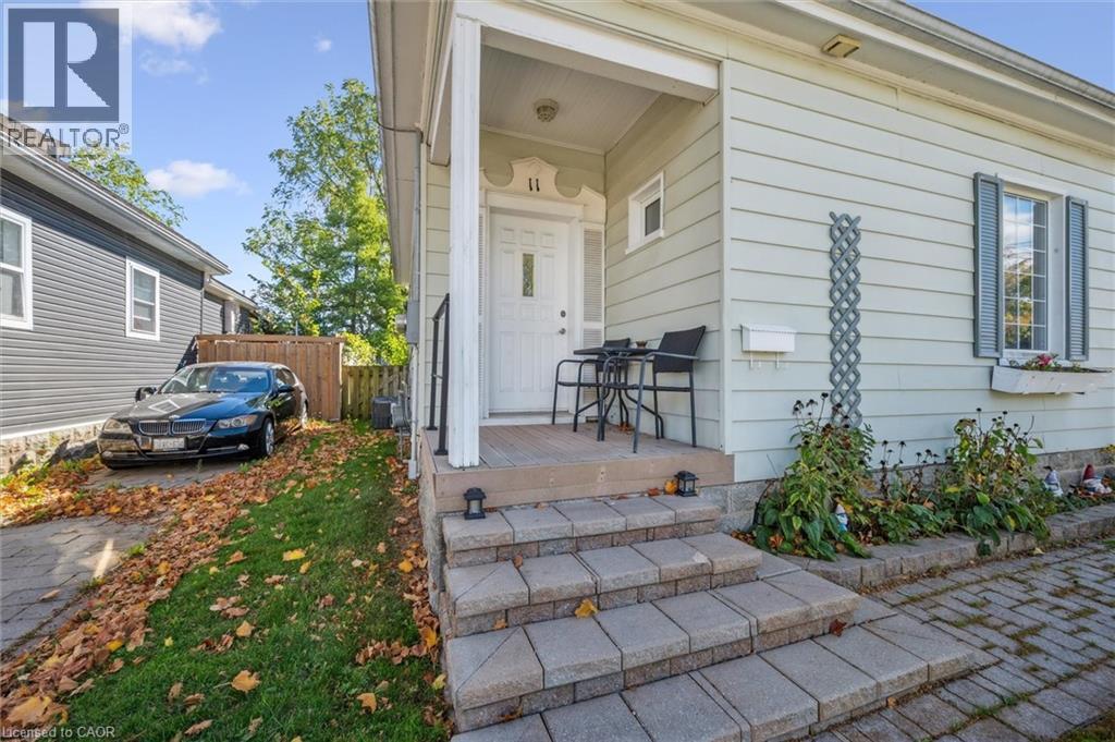 11 Stanley Street, Cambridge, Ontario  N1S 2A5 - Photo 3 - 40778387