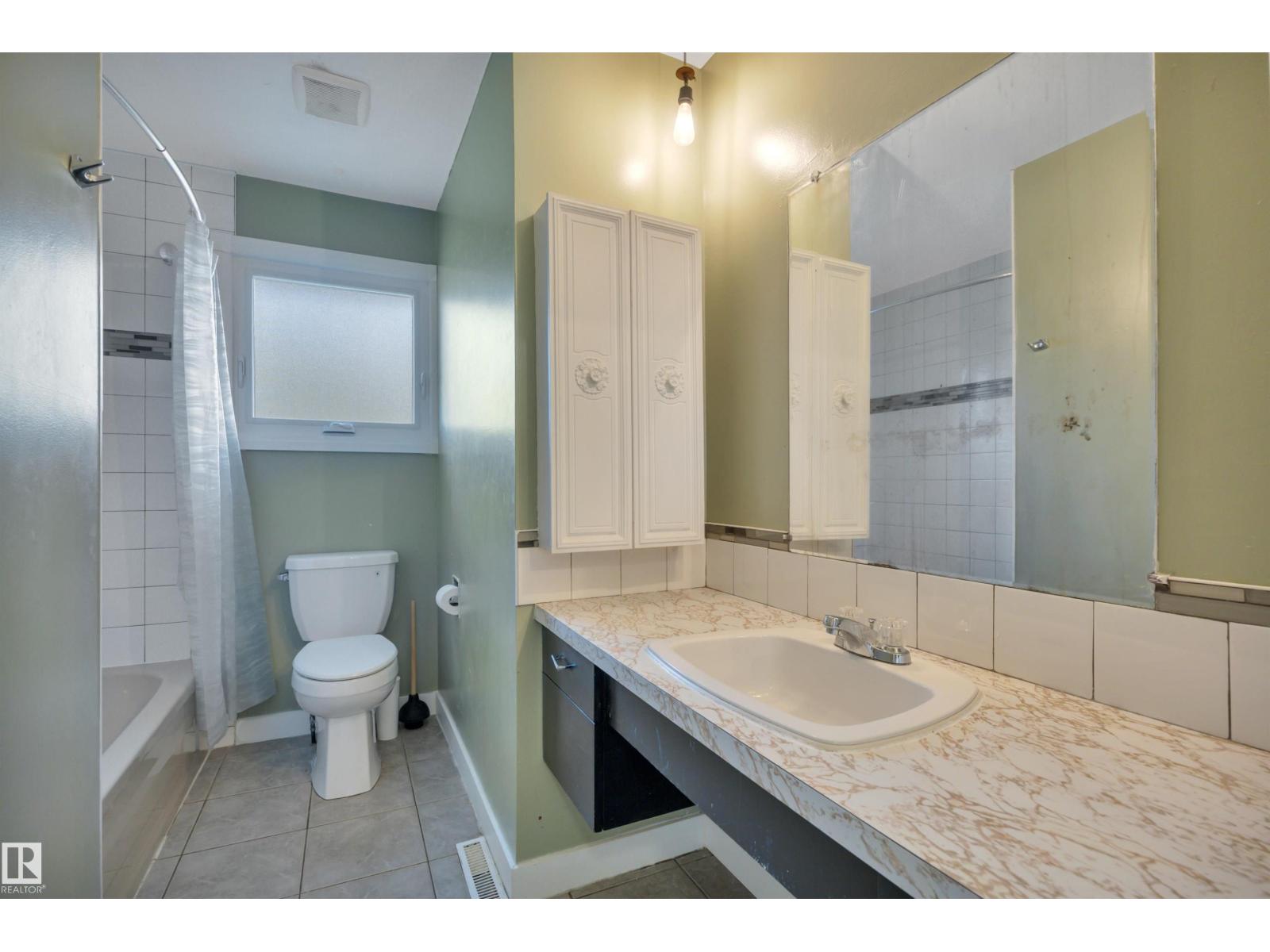 8328 165 St Nw, Edmonton, Alberta  T5R 2R4 - Photo 22 - E4461980