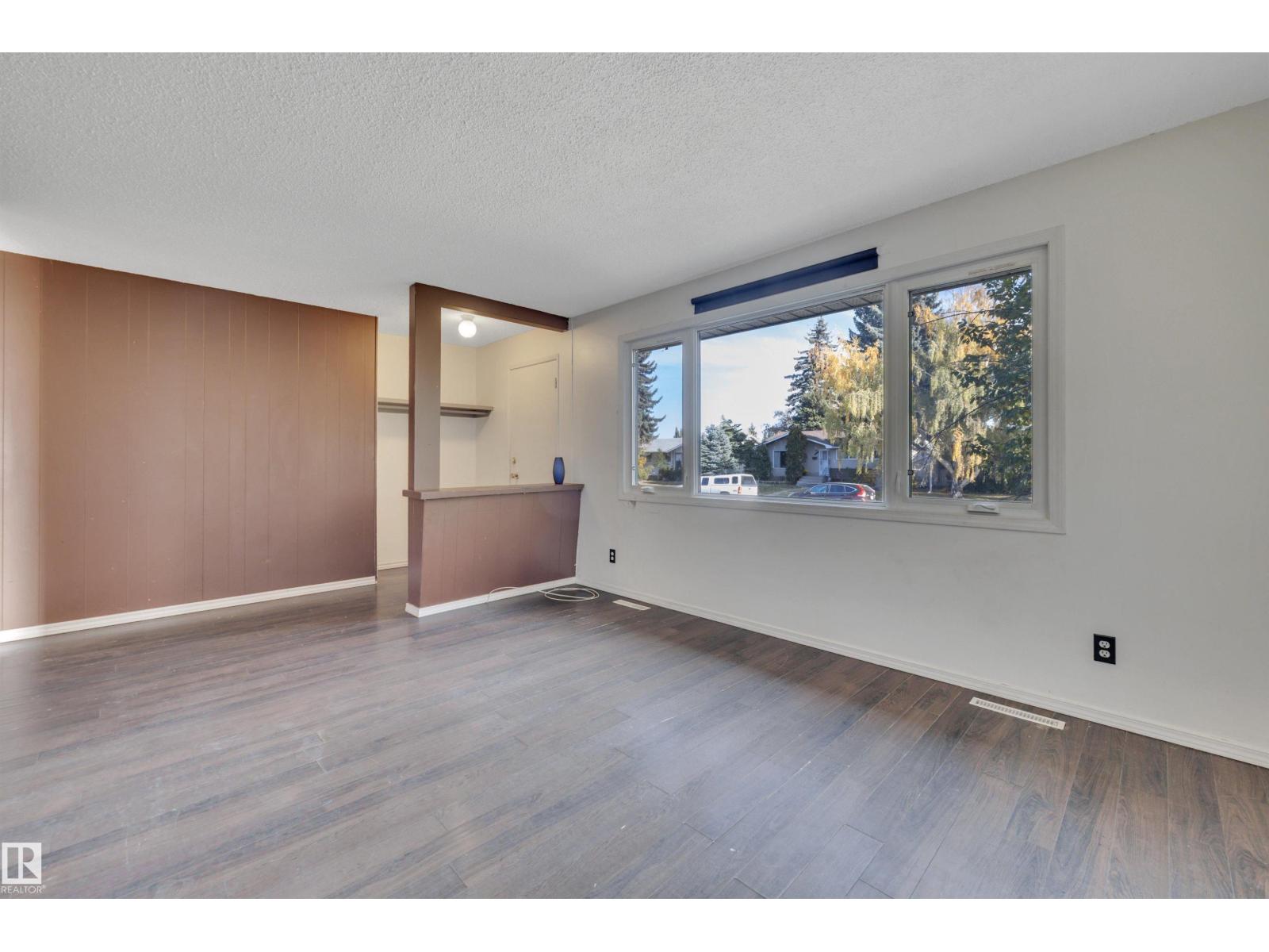 8328 165 St Nw, Edmonton, Alberta  T5R 2R4 - Photo 9 - E4461980