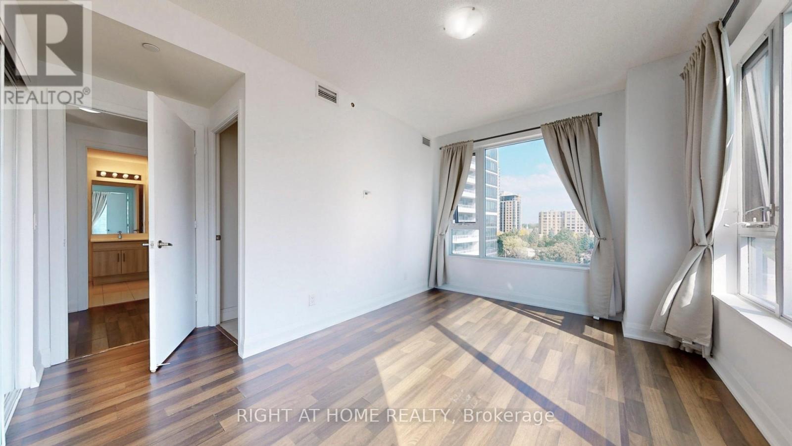 902 - 68 Canterbury Place, Toronto, Ontario  M2N 0H8 - Photo 21 - C12460335