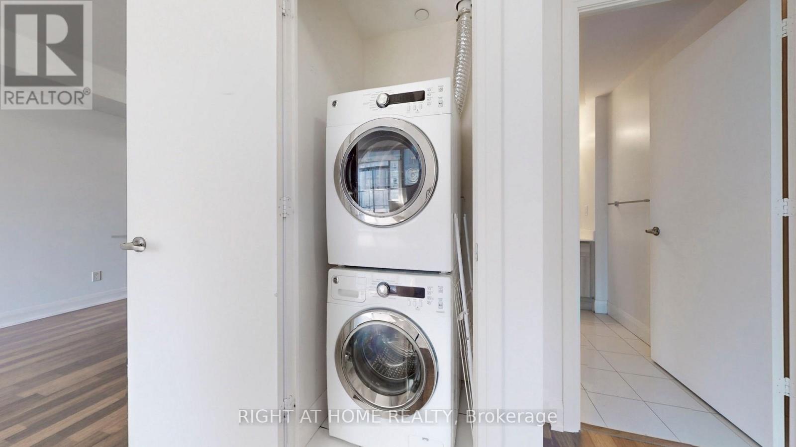 902 - 68 Canterbury Place, Toronto, Ontario  M2N 0H8 - Photo 28 - C12460335