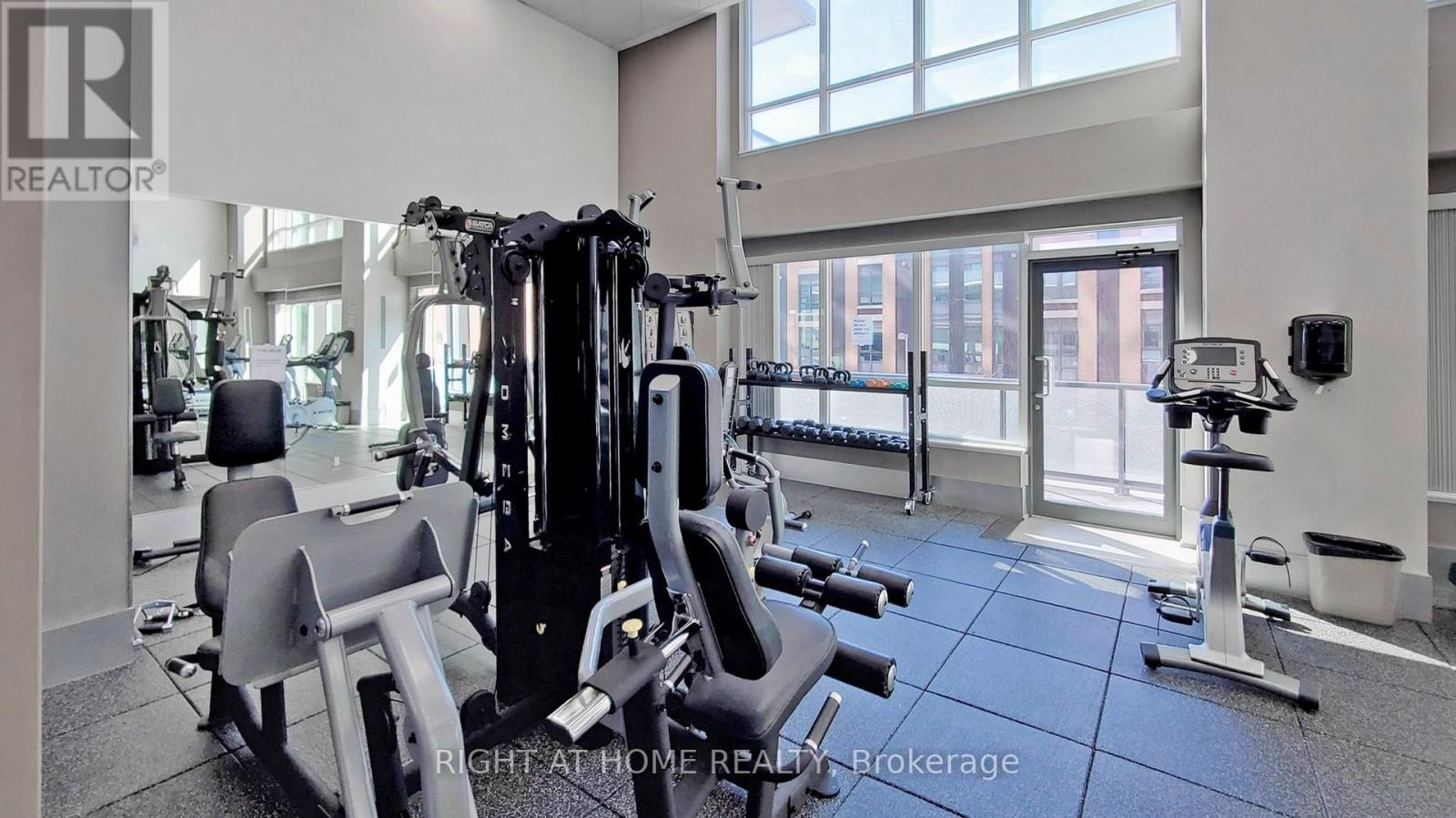 902 - 68 Canterbury Place, Toronto, Ontario  M2N 0H8 - Photo 36 - C12460335