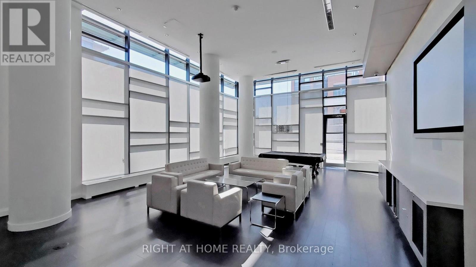 902 - 68 Canterbury Place, Toronto, Ontario  M2N 0H8 - Photo 40 - C12460335