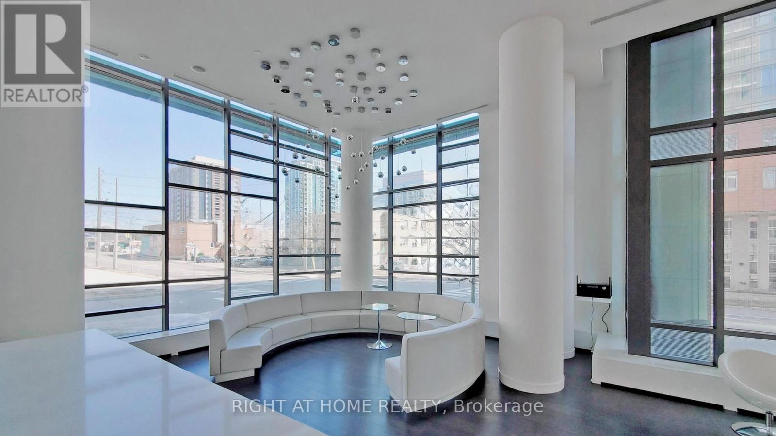 902 - 68 Canterbury Place, Toronto, Ontario  M2N 0H8 - Photo 42 - C12460335