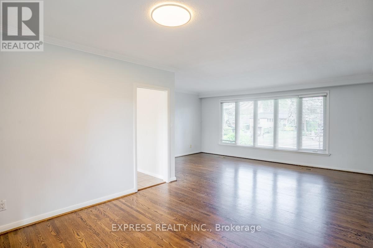 16 Donewen Court, Toronto, Ontario  M4A 1P8 - Photo 2 - C12460368