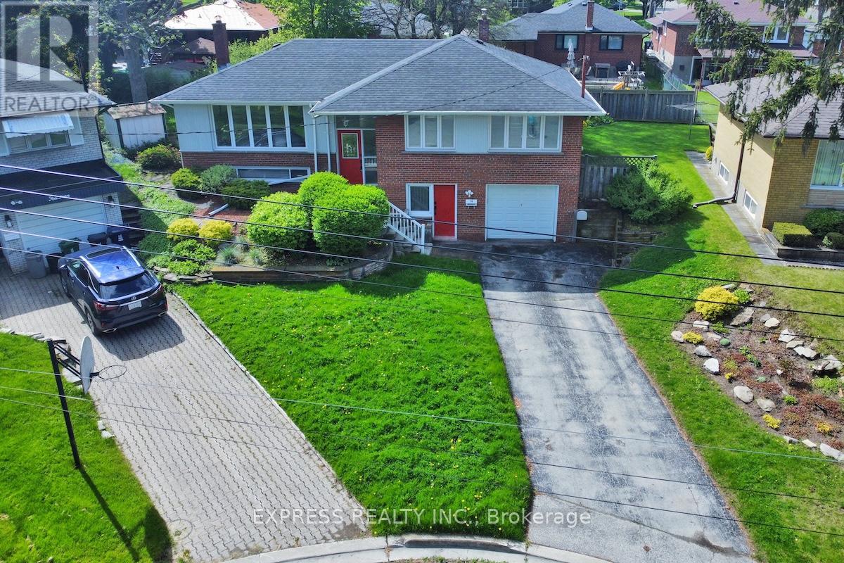 16 Donewen Court, Toronto, Ontario  M4A 1P8 - Photo 41 - C12460368