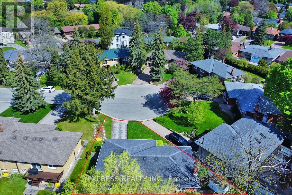 16 Donewen Court, Toronto, Ontario  M4A 1P8 - Photo 42 - C12460368