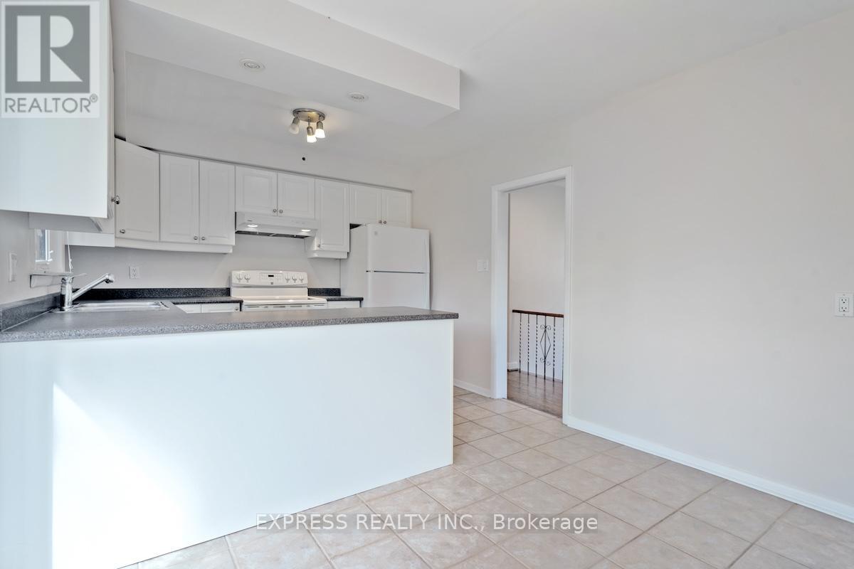 16 Donewen Court, Toronto, Ontario  M4A 1P8 - Photo 9 - C12460368