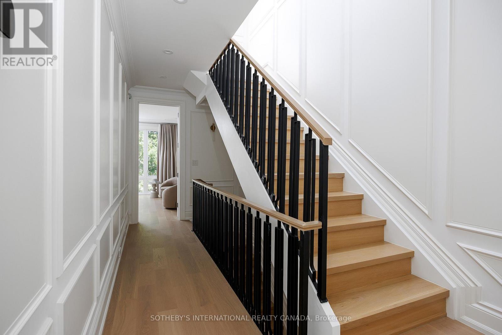 70 Gormley Avenue, Toronto, Ontario  M4V 1Z1 - Photo 32 - C12460393
