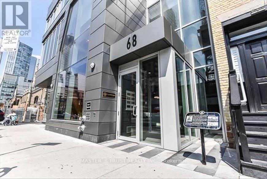 1605 - 68 Shuter Street, Toronto, Ontario  M5B 1B4 - Photo 2 - C12460450
