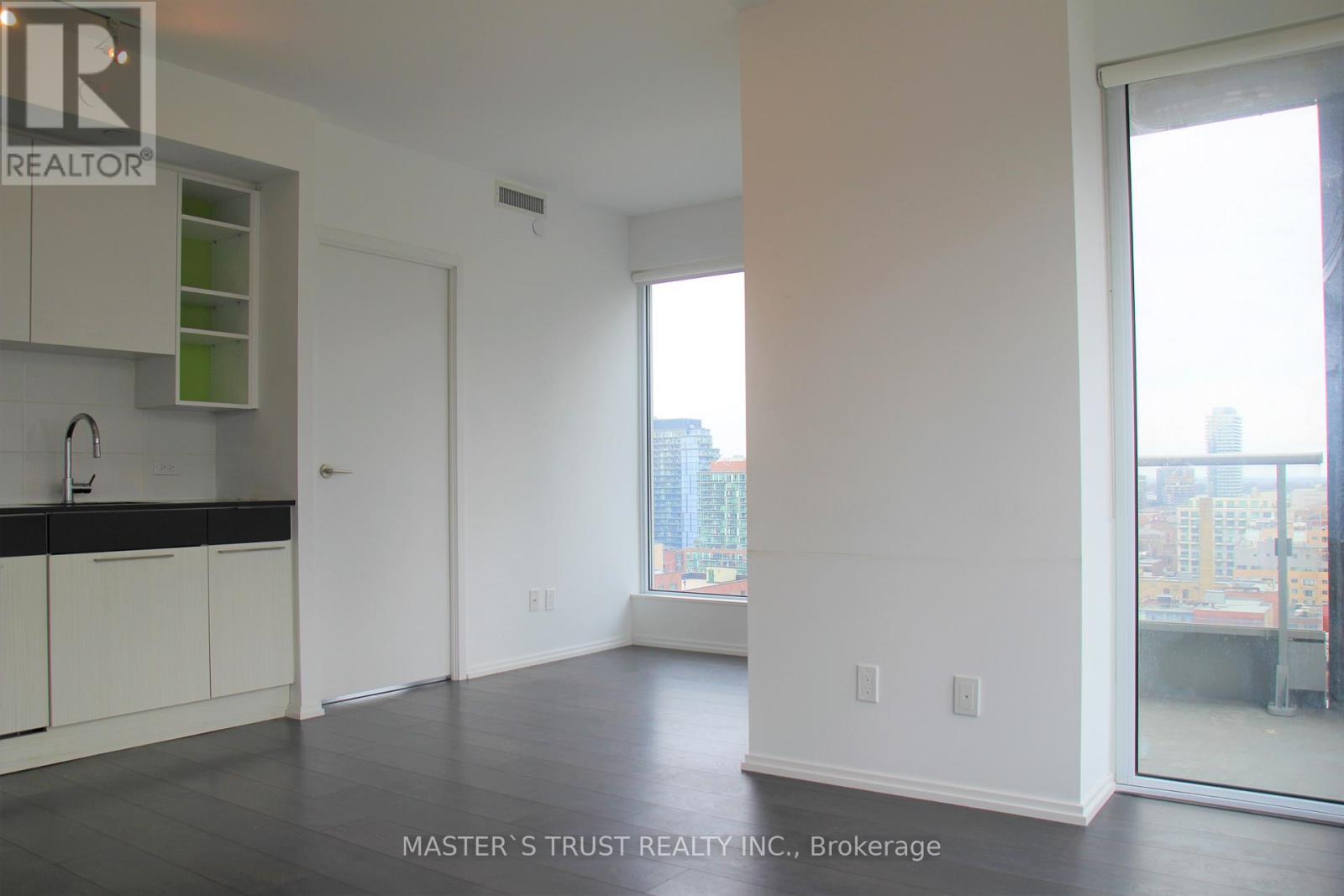 1605 - 68 Shuter Street, Toronto, Ontario  M5B 1B4 - Photo 8 - C12460450