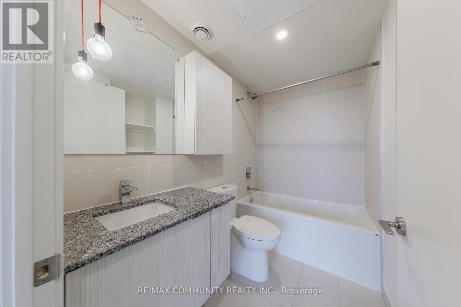 1105 - 10 Deerlick Court, Toronto, Ontario  M3A 0S7 - Photo 14 - C12460451