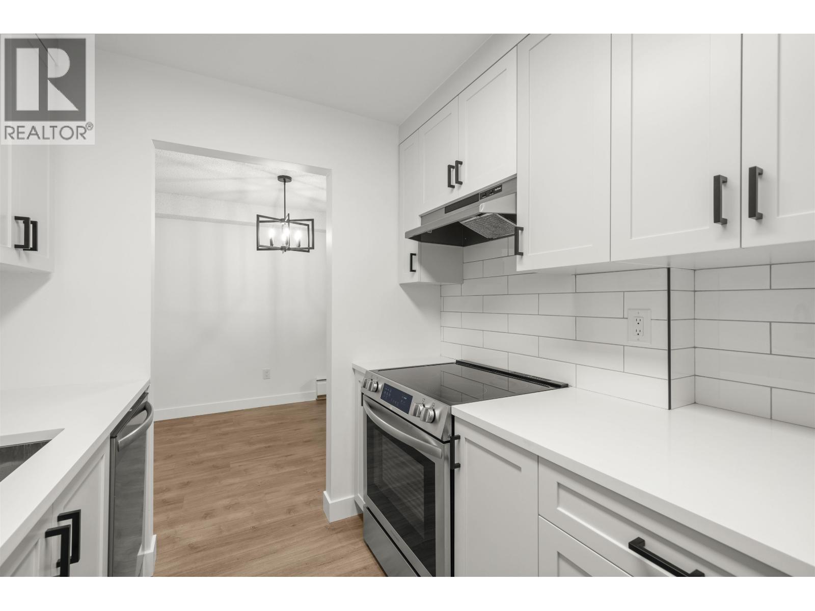101 8880 No. 1 Road, Richmond, British Columbia  V7C 4C3 - Photo 5 - R2984834