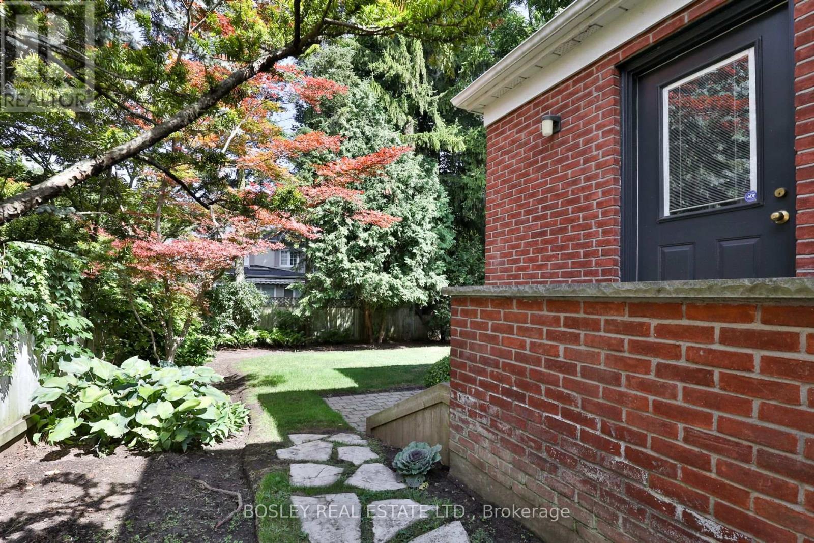 274 Glengrove Avenue W, Toronto, Ontario  M5N 1W2 - Photo 47 - C12460468